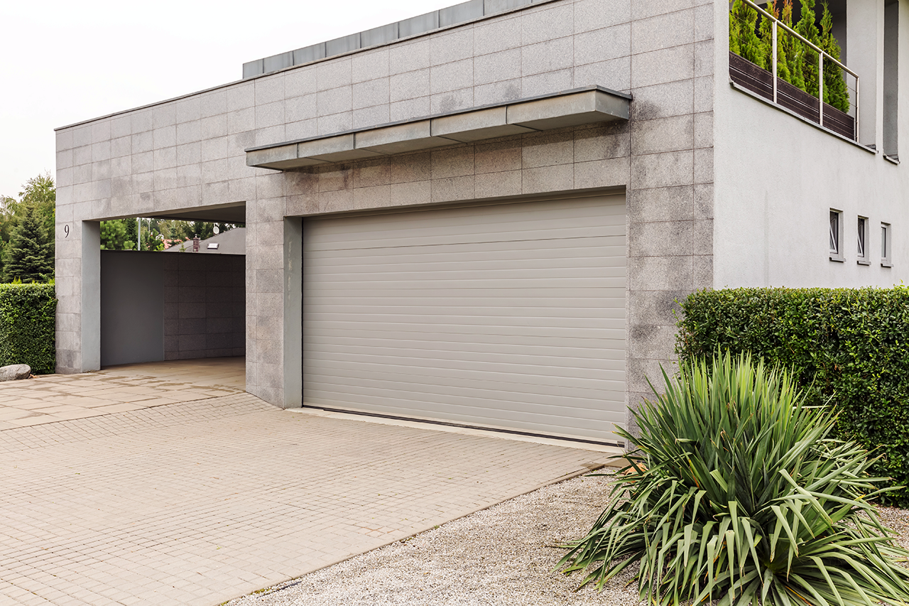 modern-home-gray-garage-door-installation-in-pasadena