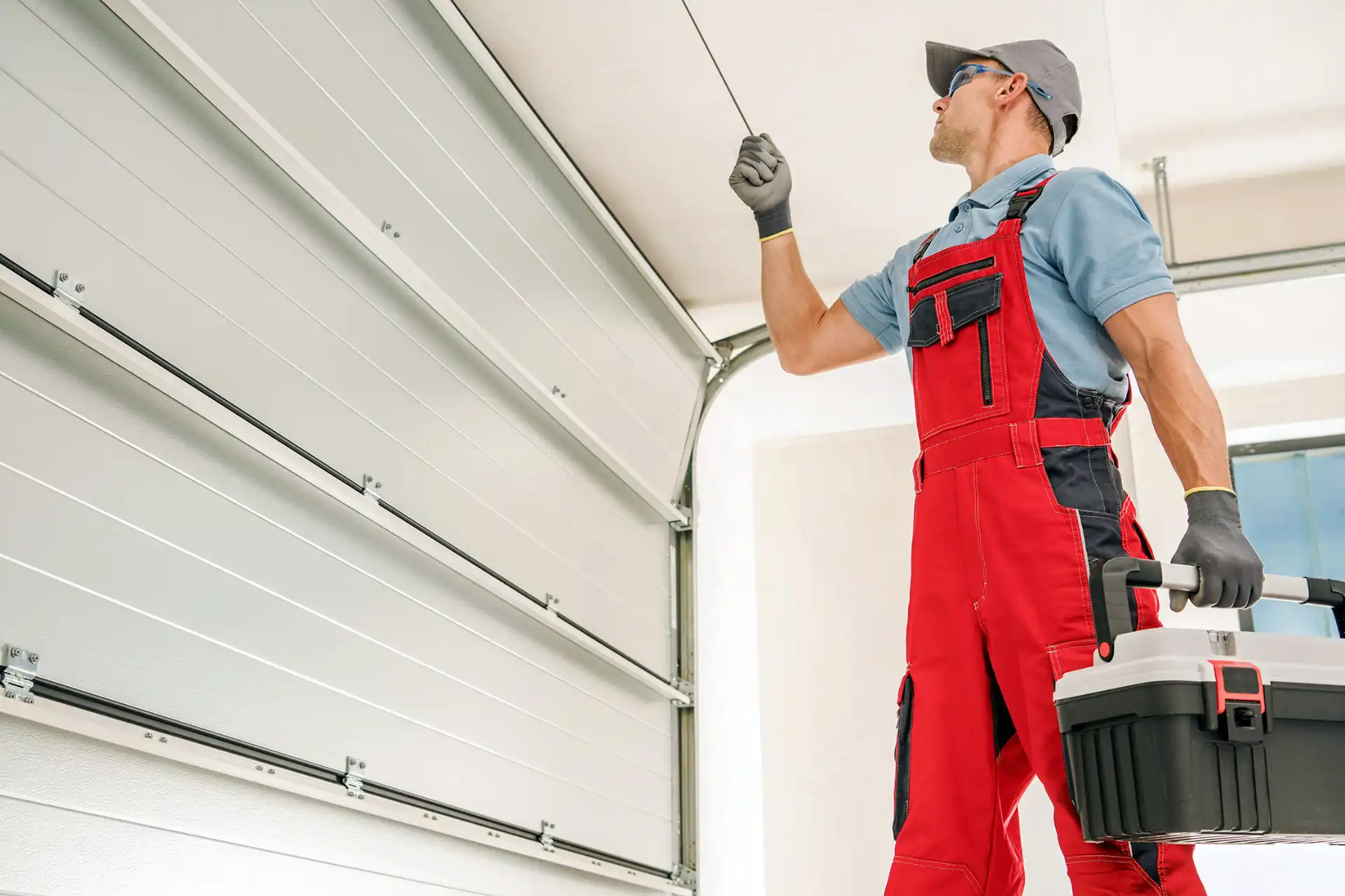 Importance of Hiring a Professional for Garage and Front Door Installation and Customization